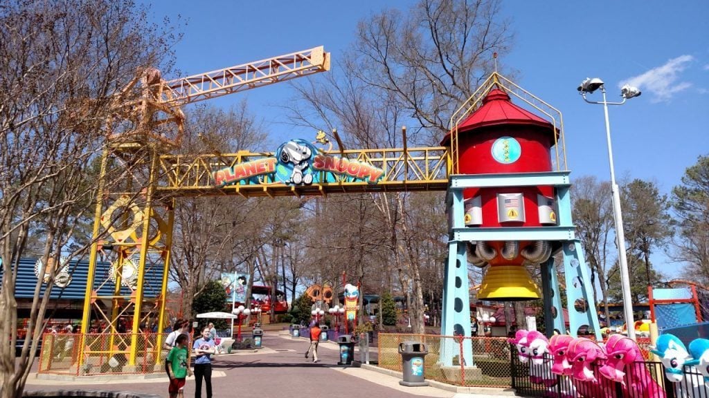 What to Expect At Kings Dominion Amusement Park Planet Snoopy
