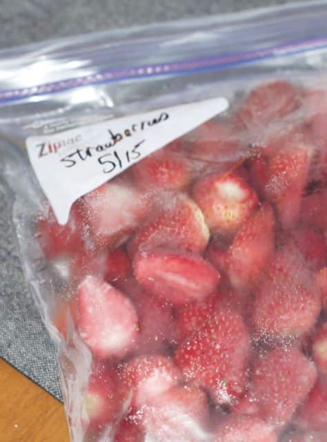 How to properly freeze strawberries whole 
