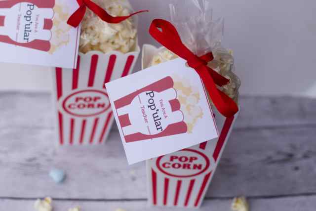 Inexpensive DIY Valentines Day Popcorn Teacher Gifts