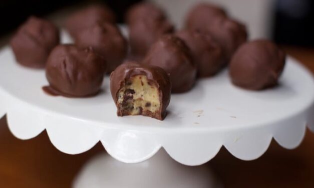 Chocolate Chip Cookie Dough Truffles-No Bake Dessert Recipe