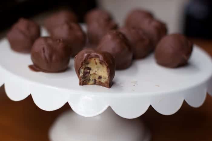 chocolate cookie dough balls recipe 4
