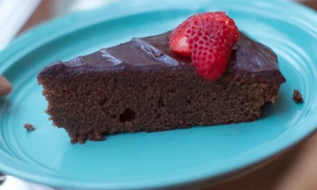How To Make a  Flourless Chocolate Cake (Ina Garten Style)