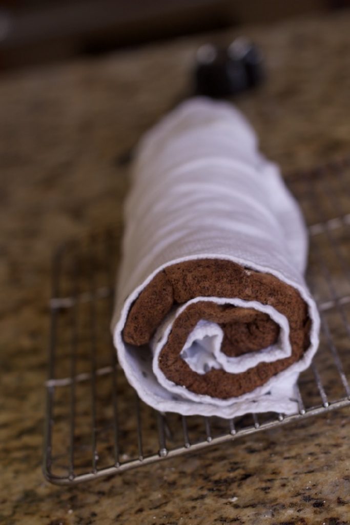 Take Your Dessert Game To The Next Level With This Old Fashioned Ice Cream Roll Recipe