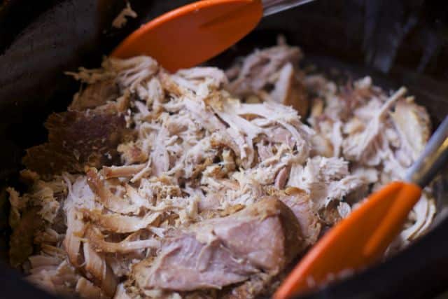 easy crock pot pulled pork recipe