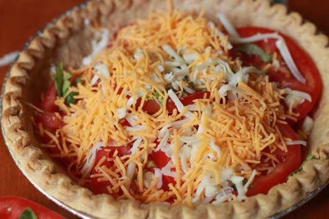 Tomato Pie Recipe: Indulge in a Southern Classic Tomato Pie Recipe that is the ideal vegetarian main dish, or a fun side dish your entire family will enjoy!