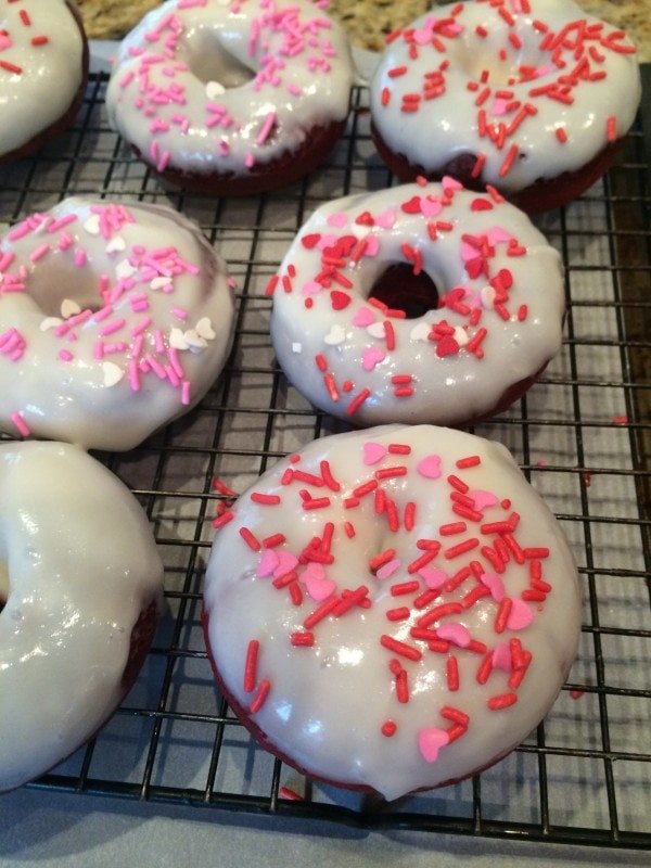 red velvet donuts