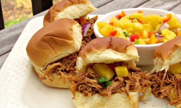 Slow Cooker Dinners: Crock Pot Hawaiian Sliders