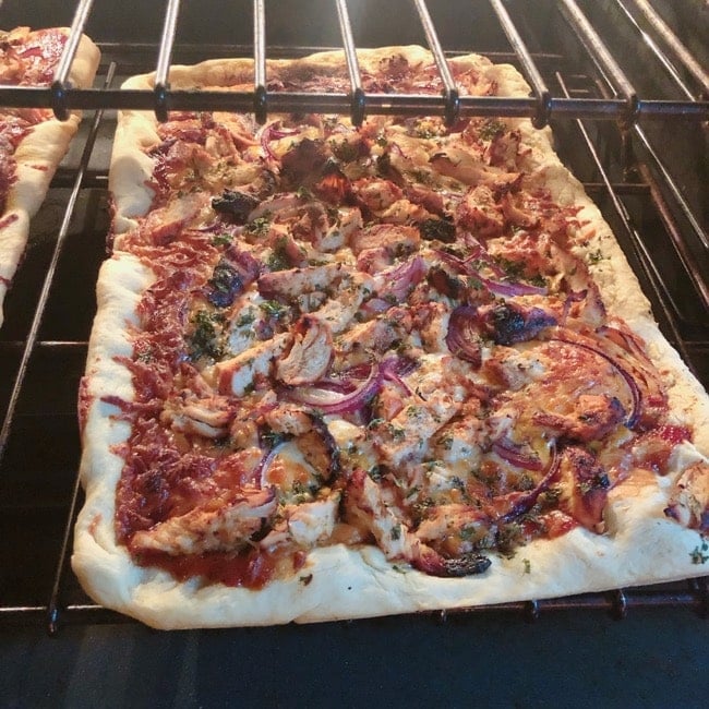 oven baked bbq pizza