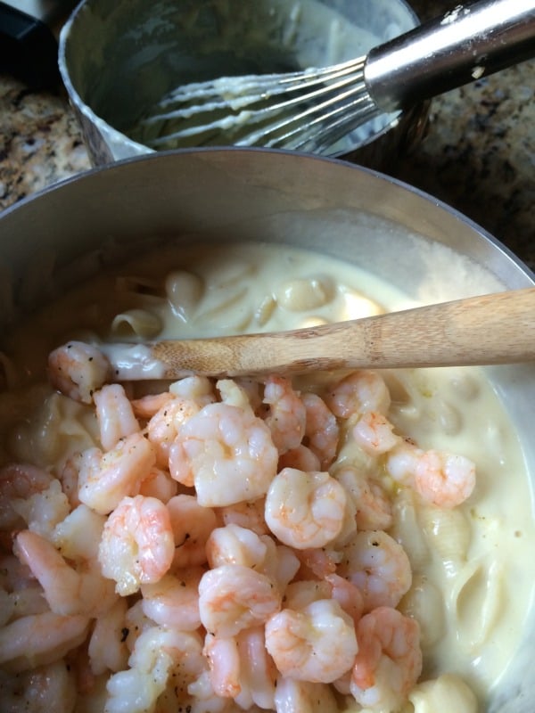 creamy-shrimp-mac-and-cheese