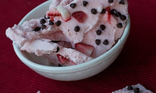 Healthy Dessert Ideas: Frozen Yogurt Bark Recipe