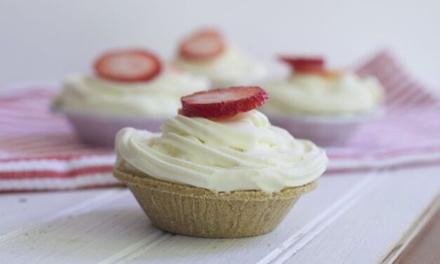 Frozen Strawberry Shortcake Pie Recipe