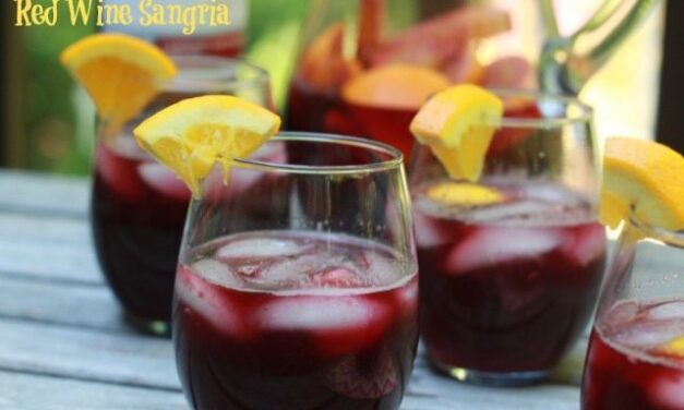 Summer Fruity Drinks: Easy Sangria Recipes