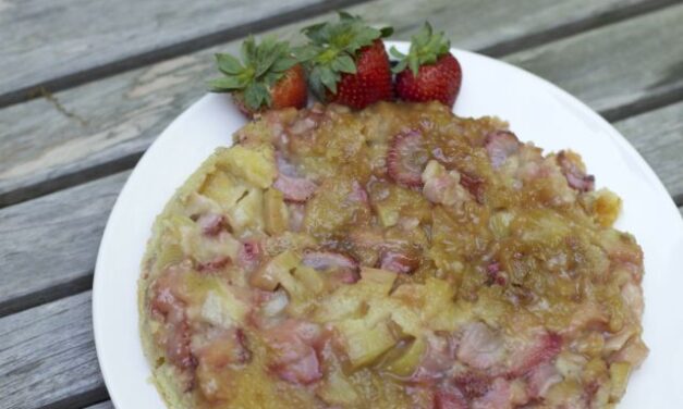 Strawberry Rhubarb Upside Down Cake Recipe