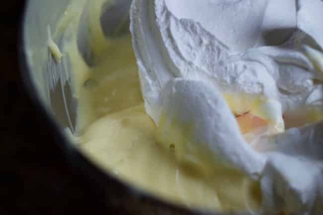 how to fold in whipped topping into pudding