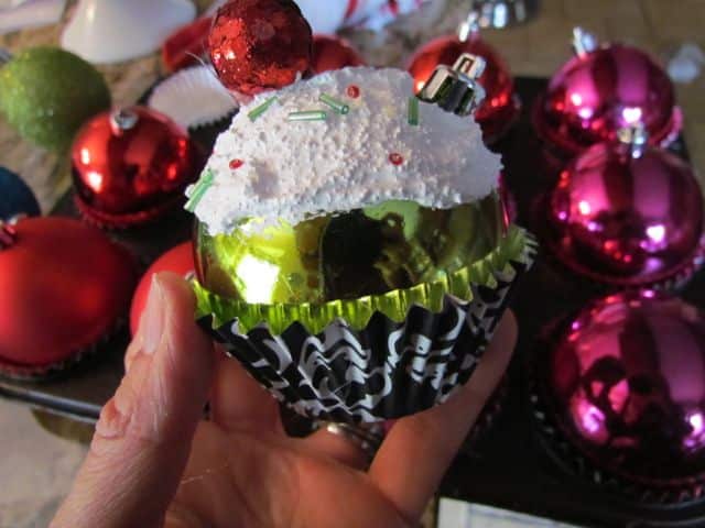 DIY Cupcake Christmas Ornament Tutorial