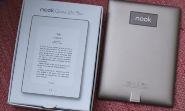 Waterproof eReader for Avid Readers: NOOK GlowLight Plus
