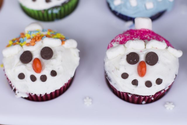 olaf cupcakes