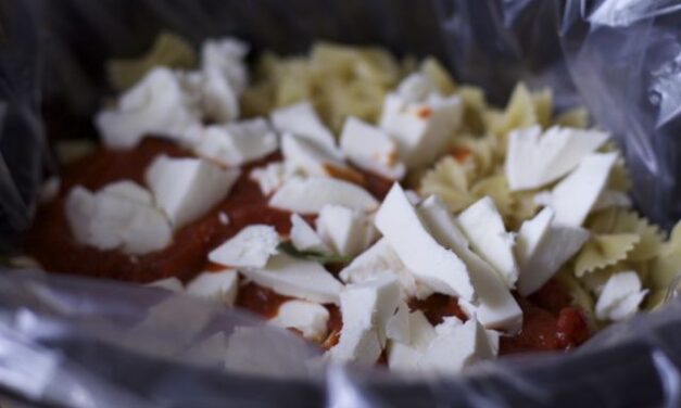 Three  Ingredient Dinners: Slow Cooker Baked Pasta & Bagel Pizza
