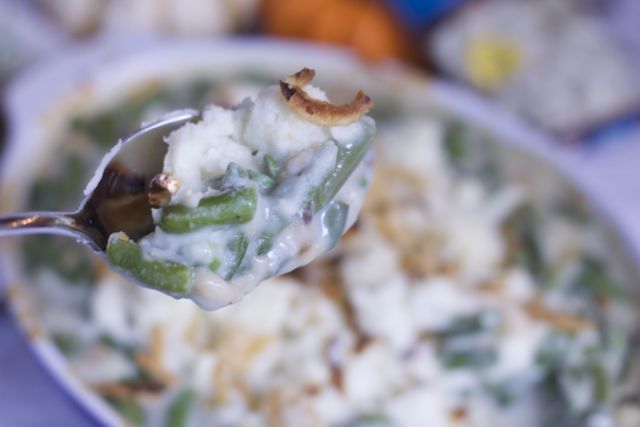 Easy Thanksgiving Side Dishes, Green bean casserole with mashed potato topping