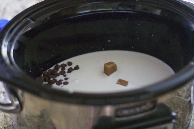 Crock Pot Caramel Hot Cocoa on the Go