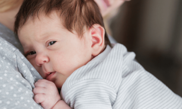 6 Tips For Visiting A New Mom You Need To Follow