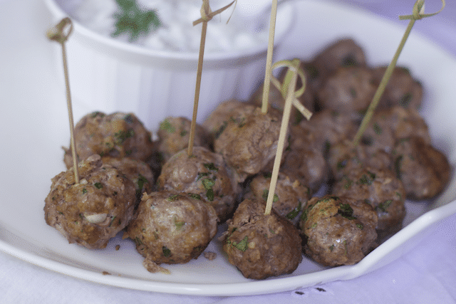 Greek Meatballs Lettuce Wraps with Homemade Tzatziki
