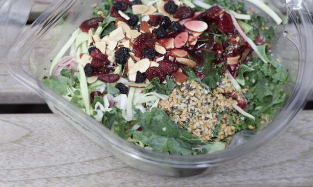 Convenient and Flavorful Clean Eating Salad Kits