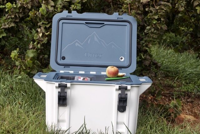 OtterBox Cooler Best Gifts for Outdoor Enthusiasts