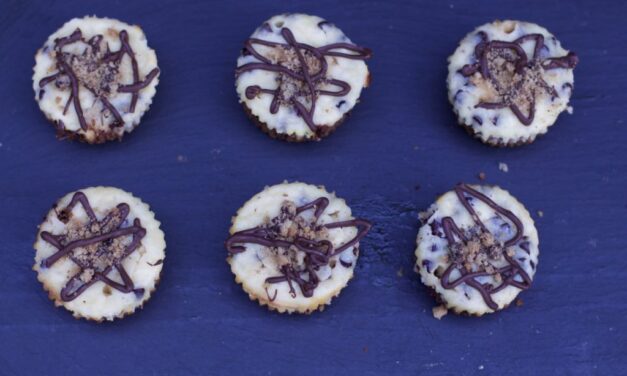 How To Make Chocolate Chip Cheesecake Cups Recipe