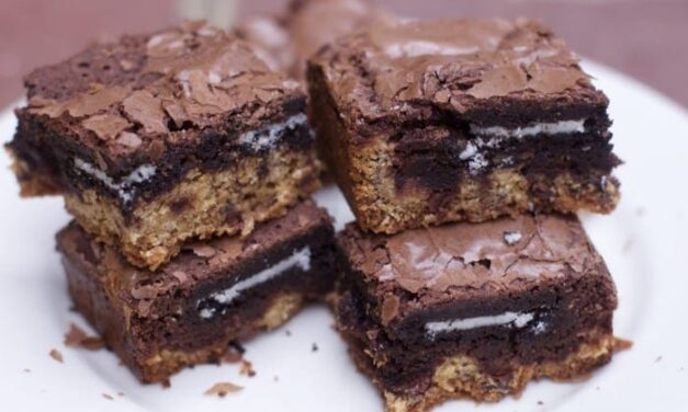 The Only Dessert For A Crowd You Need: Slutty Brownies Recipe