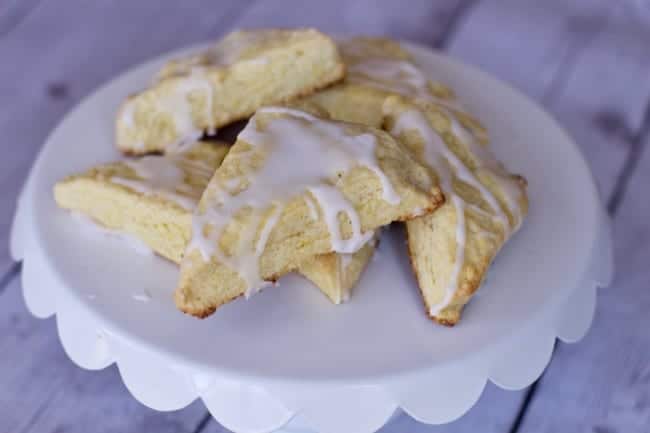 Easy lemon scones with Pudding