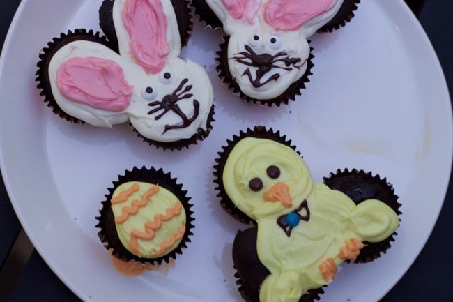 Easter Pull Apart Cakes - Mini Bunny Cupcake Cake