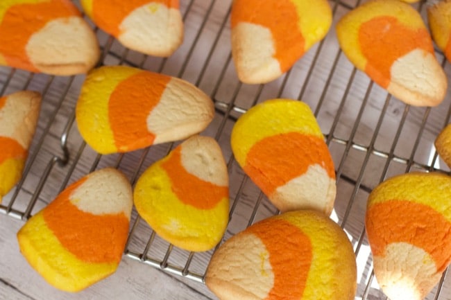 Halloween Cookie Recipe Idea (Candy Corn Cookie)