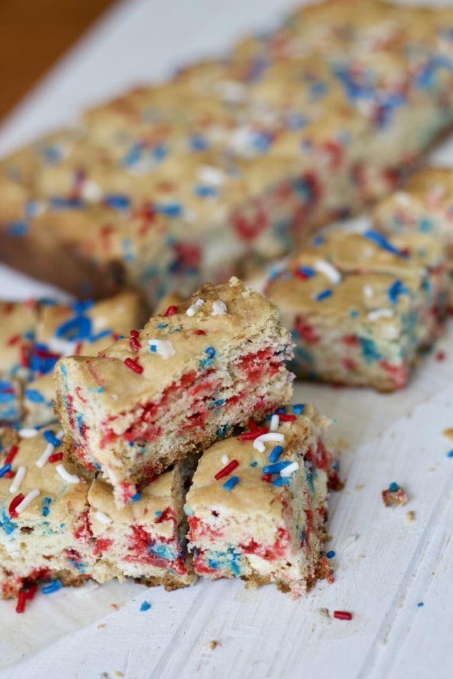 ourth-of-july-blondies-from-cake-mix.