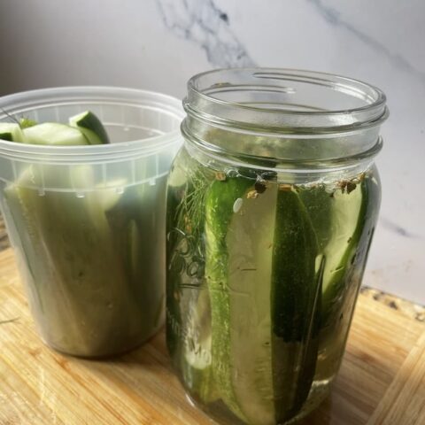 2-types-of-containers-to-make-refrigerator-dill-pickle-recipe.jpeg